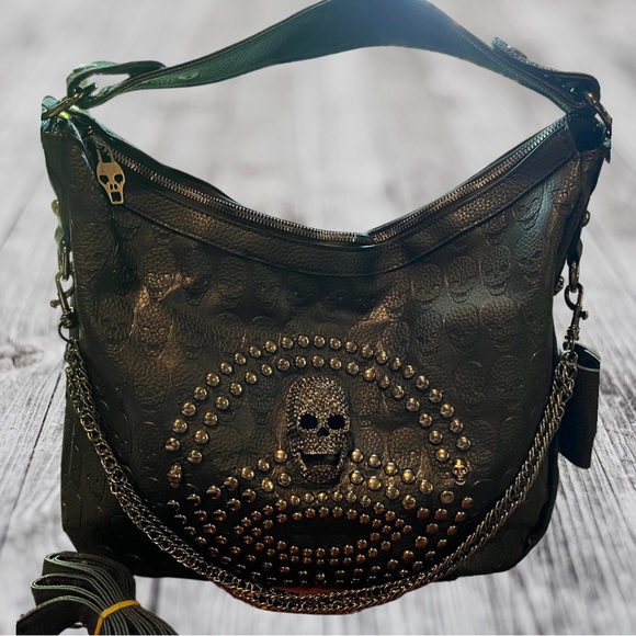 NWT Skull and Punk Rivet Bling Faux Leather Shoulder Style Tote Bag w/ Chains - Picture 16 of 16